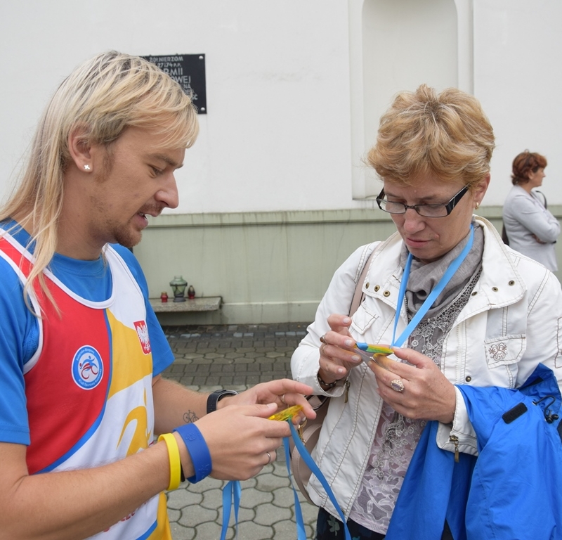 Pielgrzymka do Częstochowy. Biegiem i na rowerze