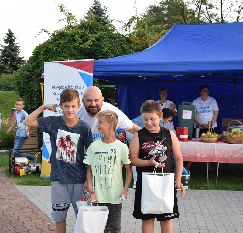 II Radomszczański Bieg Nocny w parku Solidarności 