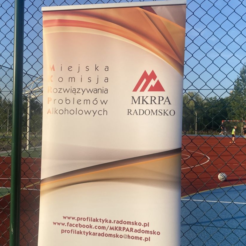 Profilaktyczny projekt „Na Kowalowcu w piłkę gramy - uzależnieniom kopa dajemy”